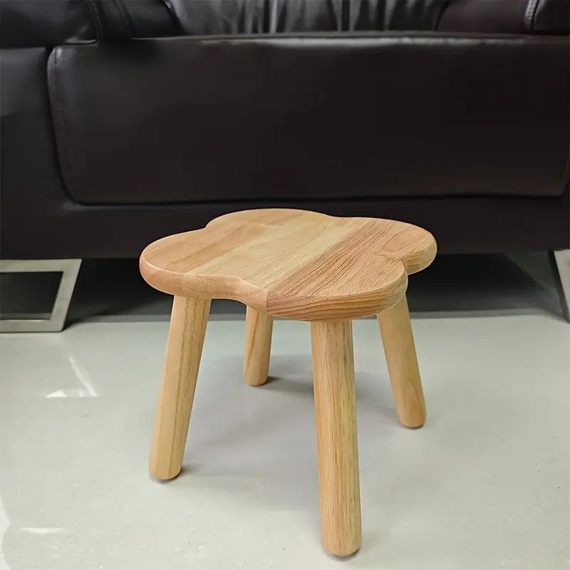 Versatile Solid Wood Low Stool with Flower-Shaped Seat for Entryway, Living Room, Patio, and Kids' Seating (Walnut, L(30*30*28cm))