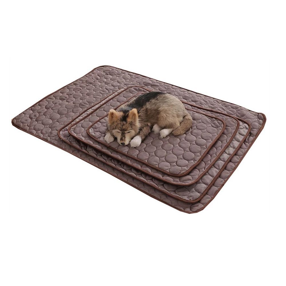 Pet Cooling Mat with Circular Quilted Pattern, Breathable Mesh Fabric and Soothing Gel Layer for Summer Lounging on Sofas, Floors, Crates, Beds, Car Seats and Outdoor Areas (Blue, L)