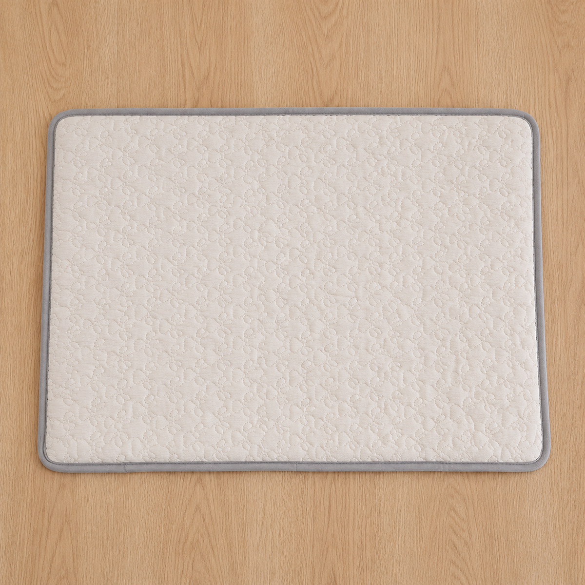 Cooling Pet Mat with Breathable Ice Silk Surface and Thick High-Elastic Foam for Dogs and Cats to Rest on Floors and Sofas During Hot Weather (Blue, S)