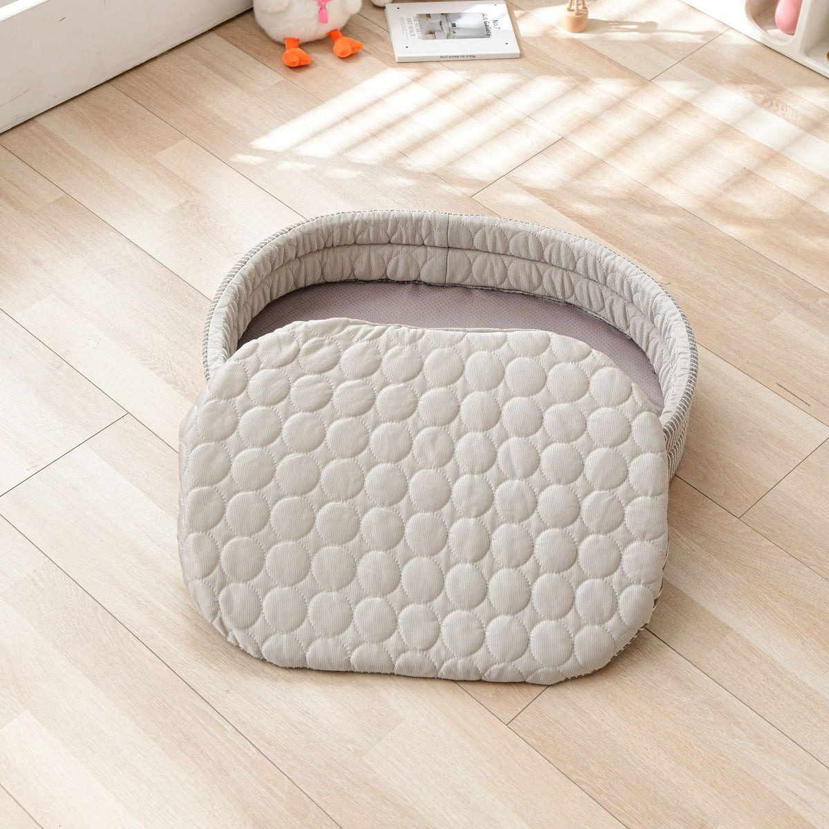 Cooling Ice Silk Pet Bed for Small Dogs and Cats, Breathable Summer Nest with Washable Cushion, Anti-Slip Bottom, Indoor Lounging and Resting (Pink, L(70*58cm))