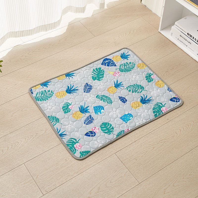 Cooling Pet Mat for Dogs and Cats, Breathable Ice Silk Summer Bed Pad with Non-Slip Base, Washable Comfortable Resting Cushion for Indoor Floors Sofas and Pet Crates (Pink Snowflake & Paw Print, XL)