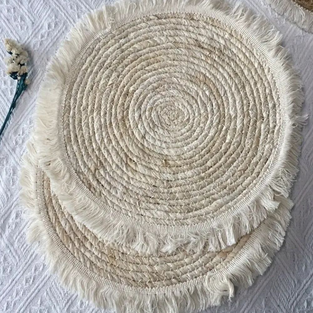 Round Placemats Set of 4 Table Mats Washable Cotton Heat Resistant for Dining Table Decor, Farmhouse Thick Rustic Kitchen Placemats Non-Slip Hand Woven Boho Placemats（30cm）