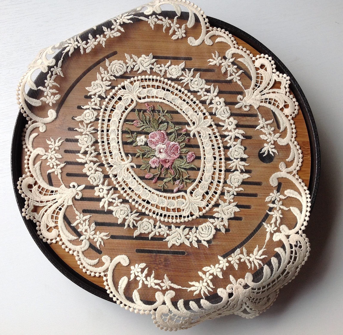 1 PACK Retro French Style Lace Placemats Fashionable Embroidered Cup Mat vase mat 12”x16”Meal mats and coasters (Beige)