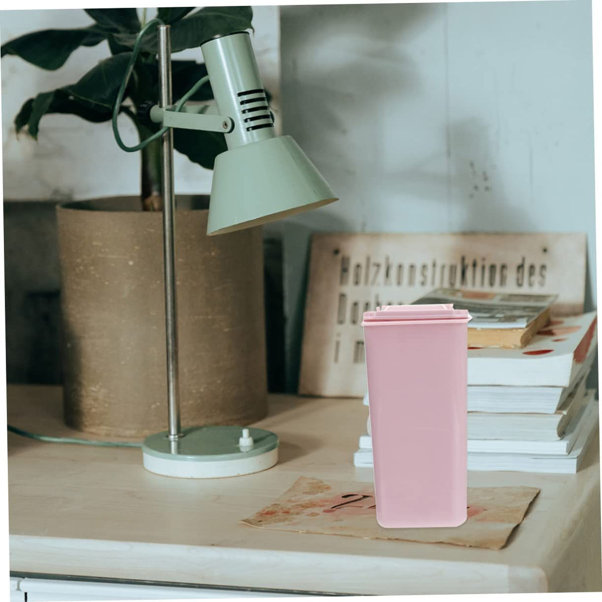 Desktop Trash Can Trash Can with Wheels Mini Kitchen Trash Can Desktop Waste Bin Mini Garbage Bin Trash Can for Desk Mini Desk
