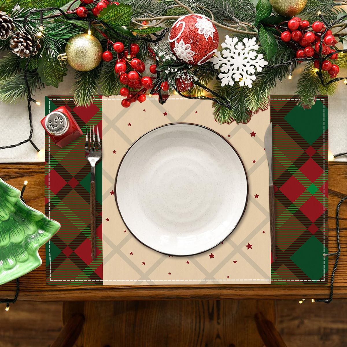 Merry Christmas Placemats 2-Pack Holiday Dining Table Place Mats Assorted Design Patterns Santa Claus Snowman Christmas Tree