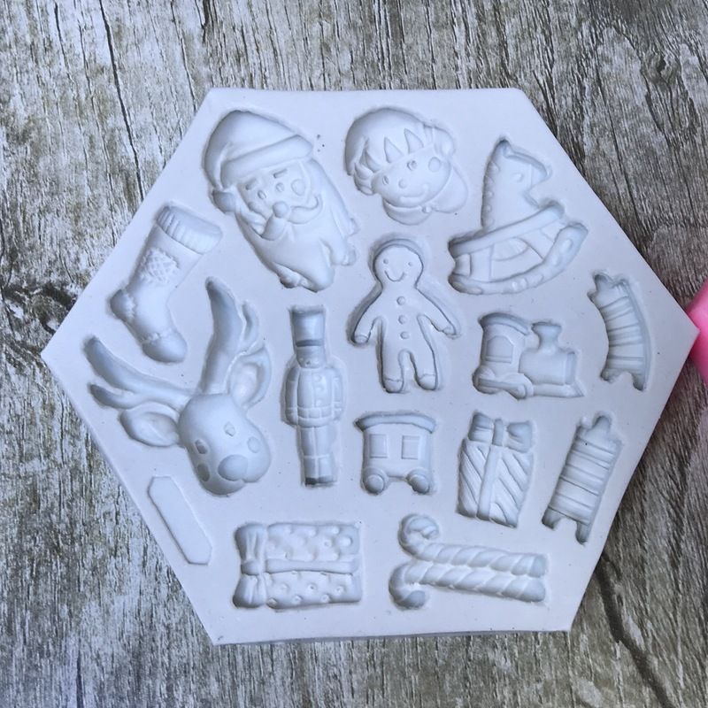 2pc Christmas Theme Santa Elk Gift Socks Silicone Molds for  Cake Fondant Biscuit Cookies Dessert Candle Decor