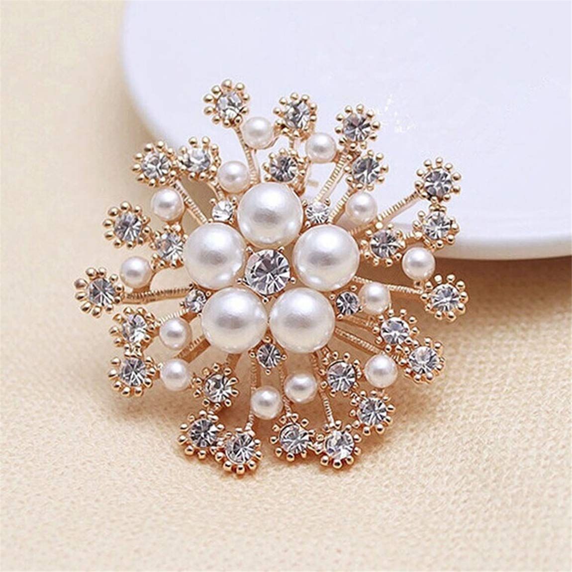 Glittering Imitation Pearl Crystal Snowflake Flower Design Brooch Pin Badge Fashionable Charming Dress Scarves Shawl Clip