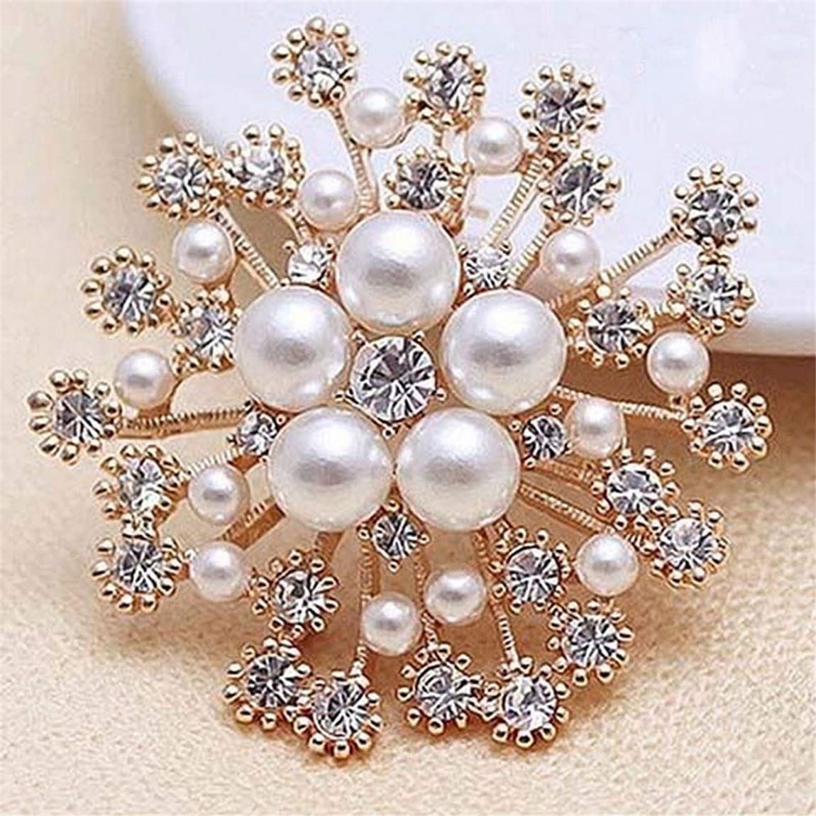 Glittering Imitation Pearl Crystal Snowflake Flower Design Brooch Pin Badge Fashionable Charming Dress Scarves Shawl Clip