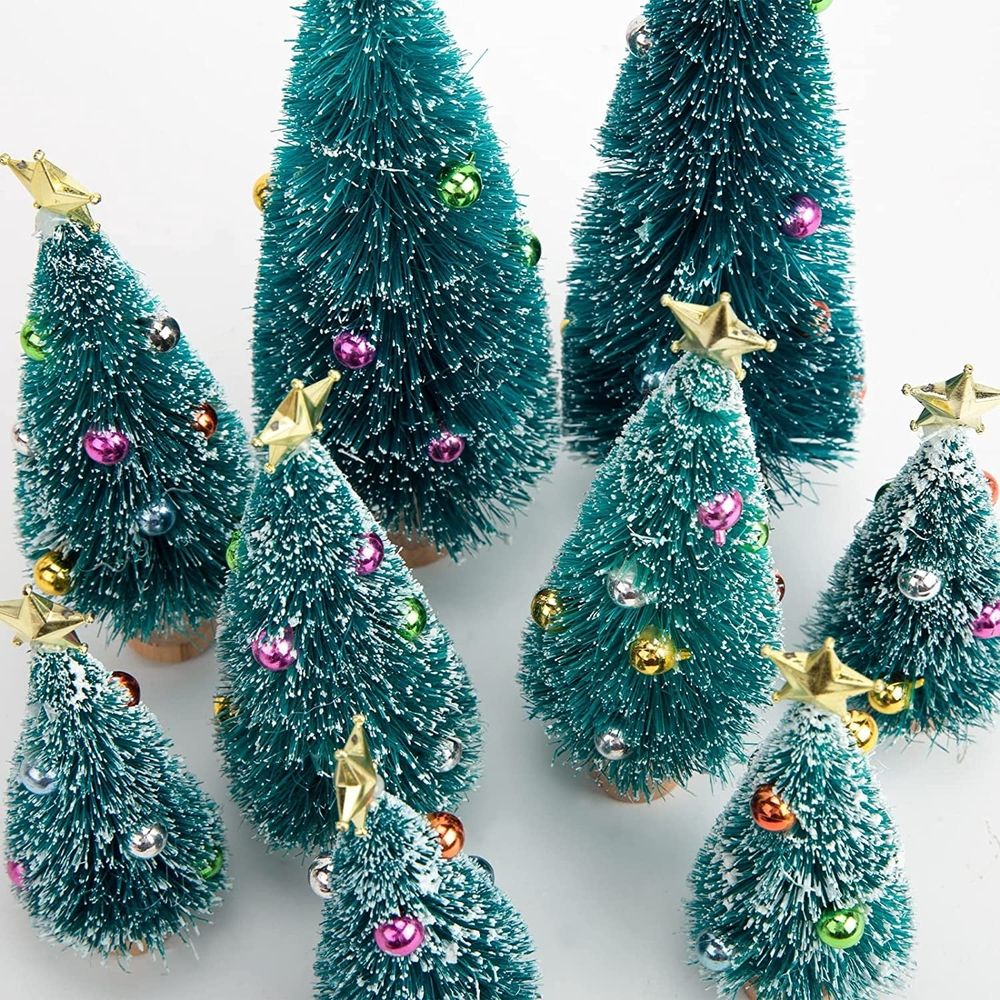 9PCS Bottle Brush Trees with Topper Ornaments, Mini Christmas Trees Sisal Snow Frost Trees with Wood Base for Christmas DIY Decoration Table Top Decoration Diorama Tree Models