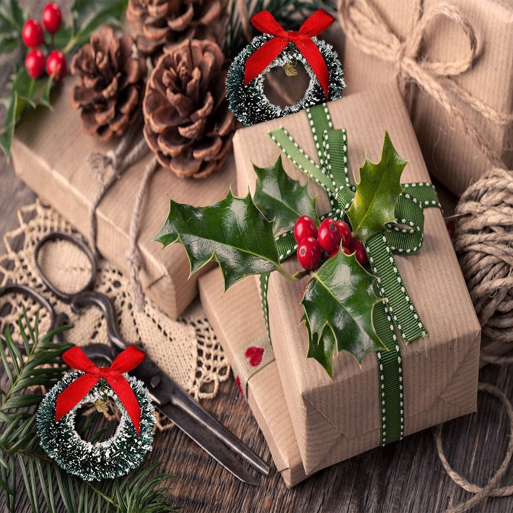 20PCS Mini Christmas Wreaths Artificial Christmas Wreath Miniature Frost Sisal Christmas Tree Wreaths for Christmas Tree Hanging Arts and Crafts Décor