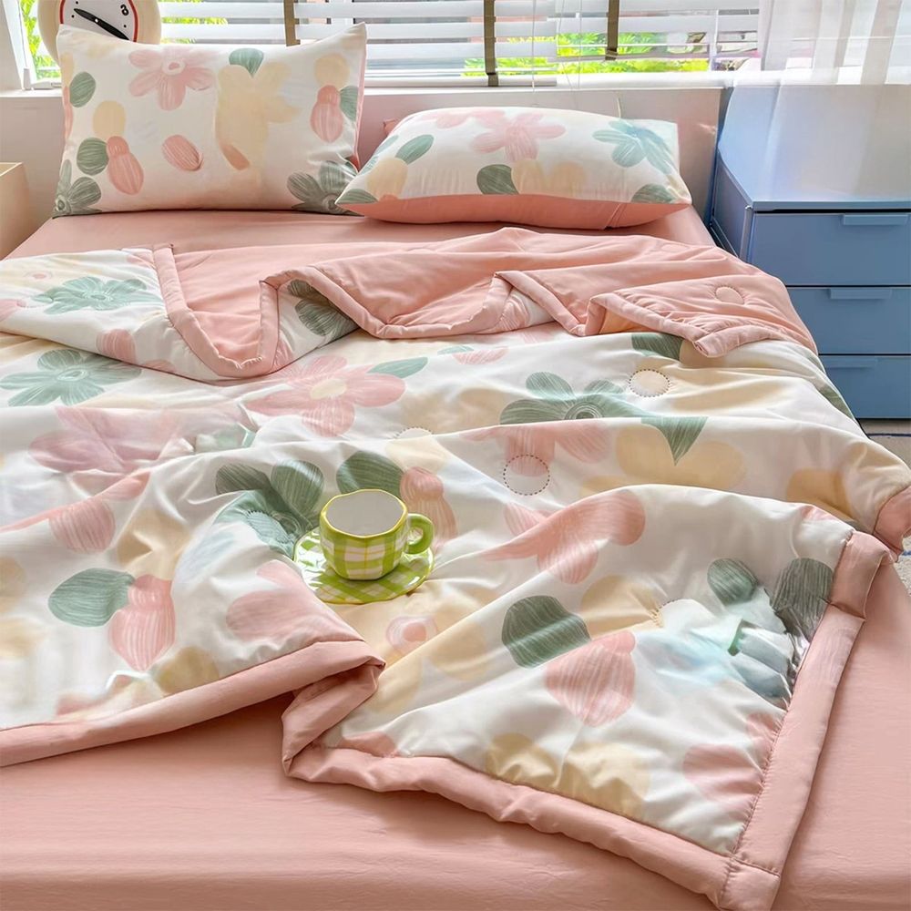 Soft Cooling Quilt Queen Size 60x80 Inch - Machine Washable Air Conditioner Blanket, Lightweight Summer Throw
