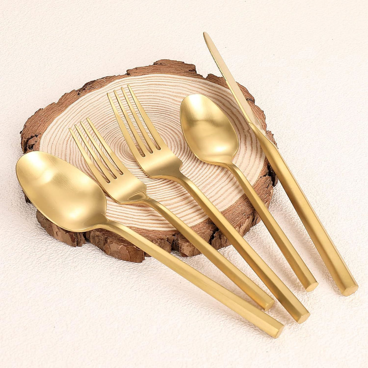 30 Piece Gold ware Set Stainless Steel Gold Flatware serving set - Cutlery Set - Knives, Fork, and Spoon - Dishwasher Safe
