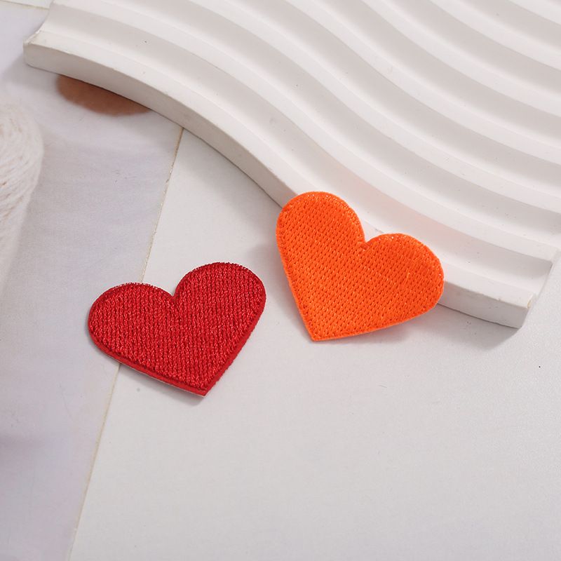 Very Smal Heart Love Cartoon Iron On Patches Embroidered Pretty Sewing On Patches Appliques -11pcs
