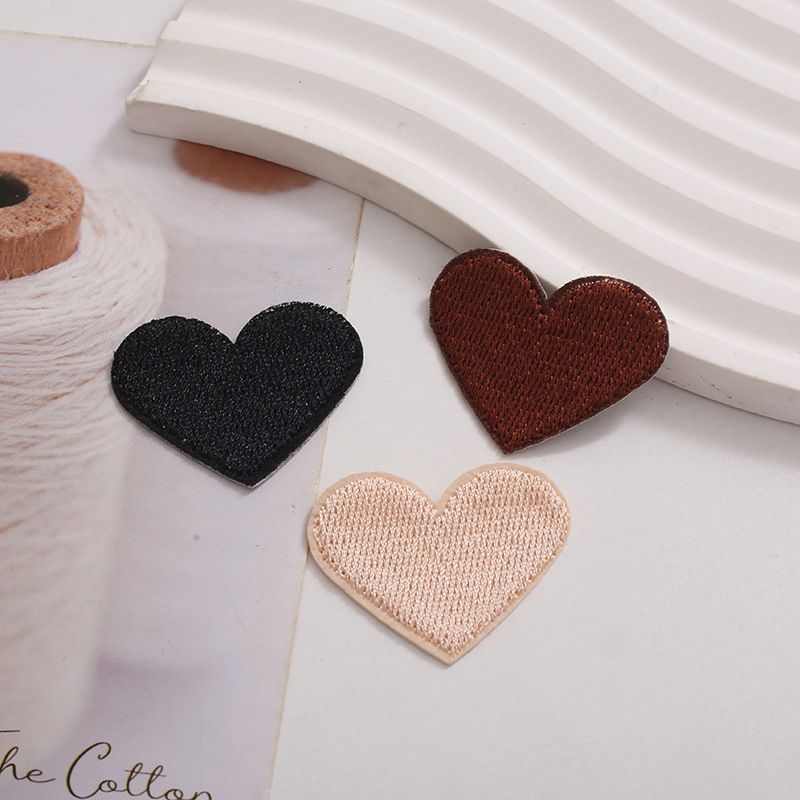 Very Smal Heart Love Cartoon Iron On Patches Embroidered Pretty Sewing On Patches Appliques -11pcs