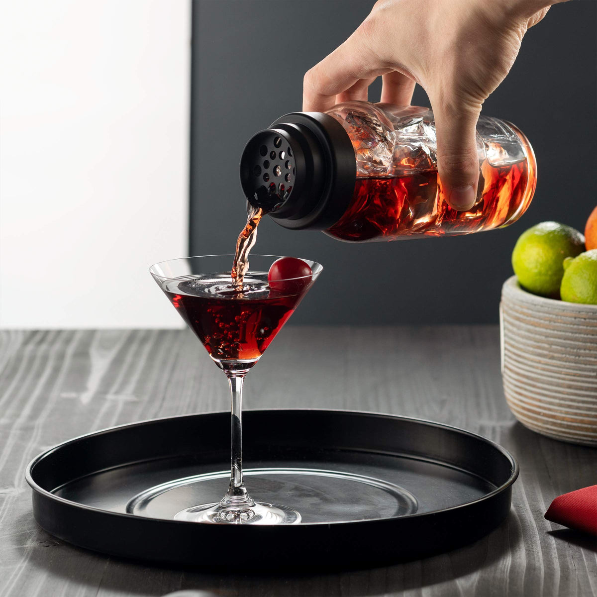 Cocktail Shaker, Martini Shaker,  Made Glass Bar Shaker Built in filter, 19oz (Glass Sherk Cup Black one)