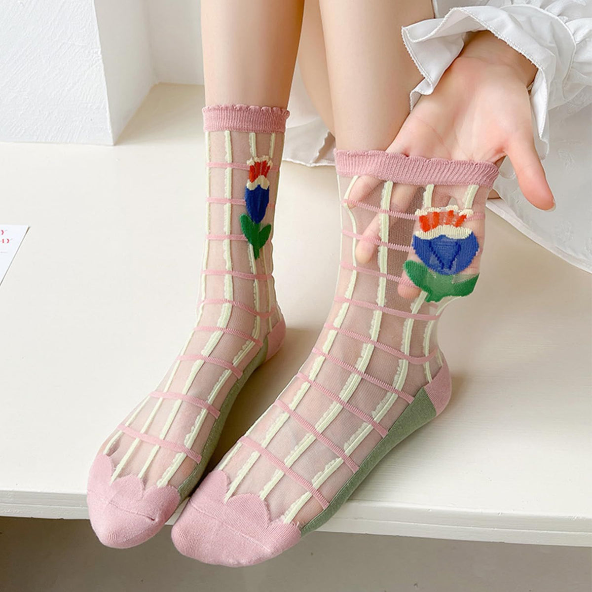 3 pairs Womens Girls Lace Sheer Socks Ultrathin Crystal Glass Crew Socks Transparent Novelty Nylon Fishnet Ankle Socks