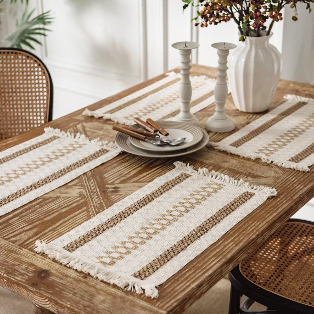 Placemats Set of 4, Place Mats for Kitchen Table 12x19 Inches, Burlap Splicing Woven Rectangular Table Mats, Farmhouse Style Table