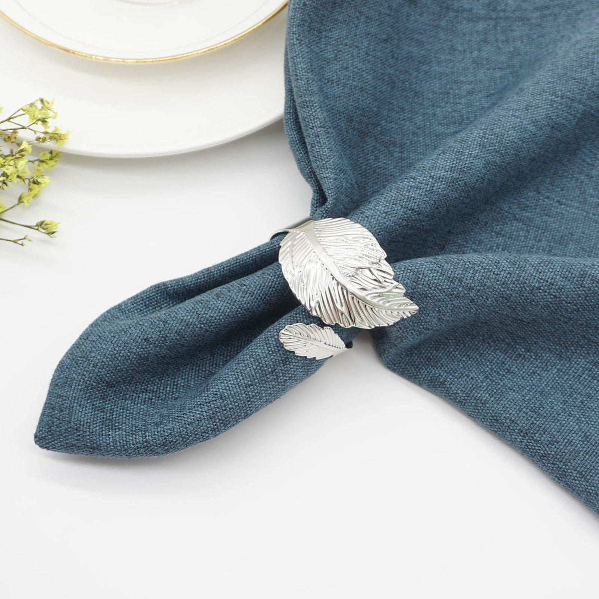 Silver Leaf Napkin Rings Set of 10 Leaves Napkin Rings for Table Setting, Metal Leaf Napkin Holder Rings for Holiday Party(Silver)