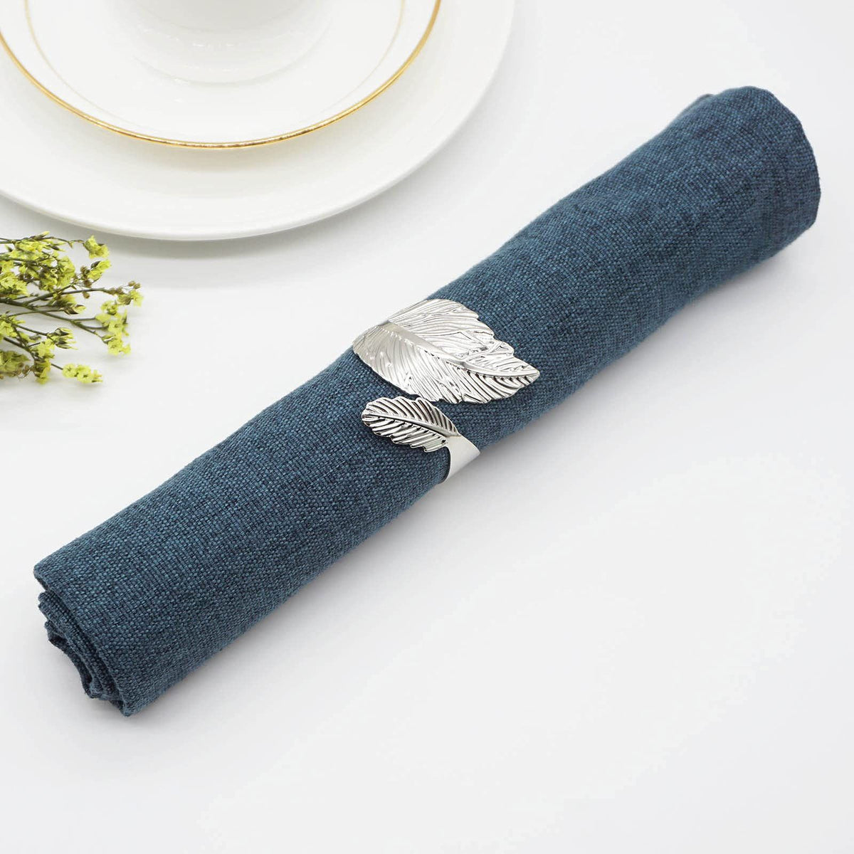 Silver Leaf Napkin Rings Set of 10 Leaves Napkin Rings for Table Setting, Metal Leaf Napkin Holder Rings for Holiday Party(Silver)