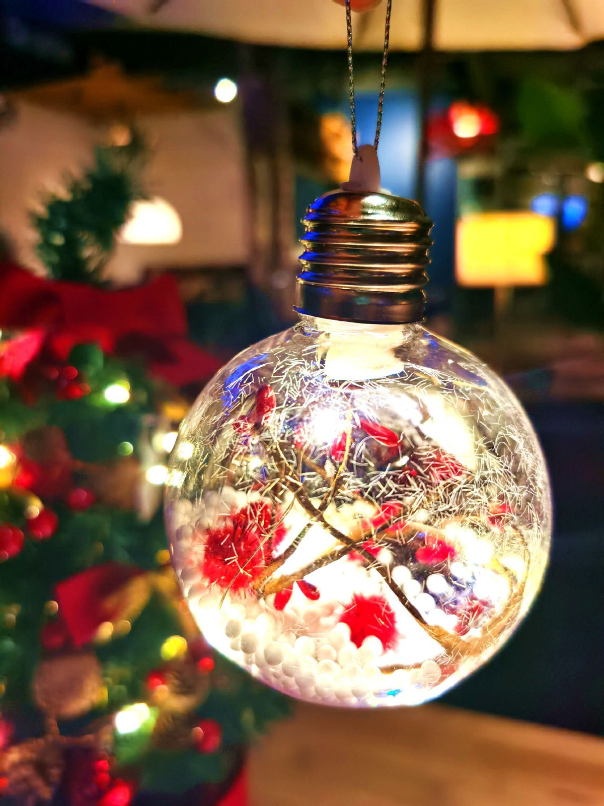 2 Pack Christmas Tree Balls ，Christmas Tree Decoration Ball，Warm Light Decorative ball Transparent Christmas Ball