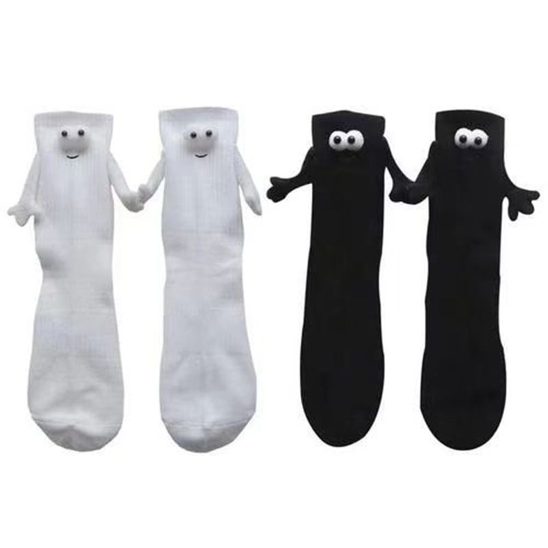 Couple Holding Hands Socks ，Funny Magnetic Suction 3D Doll Socks ，Birthday Christmas Gifts for Valentines Him and Her-2pcs