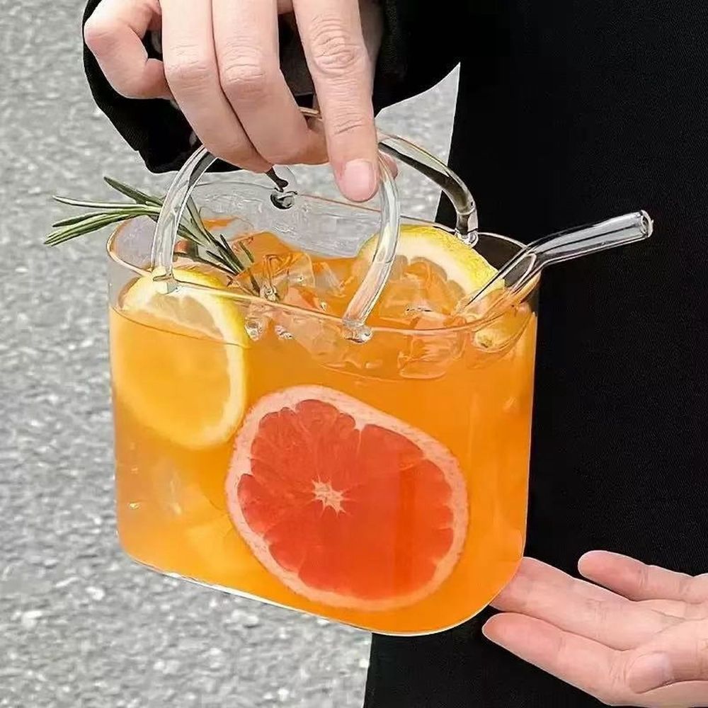 Clear Glass Purse Drinking Cup with Handle & Straw - Handbag Shaped Vase for Juice, Mocktails, Flowers & Cute Room Decor (14x12 cm)