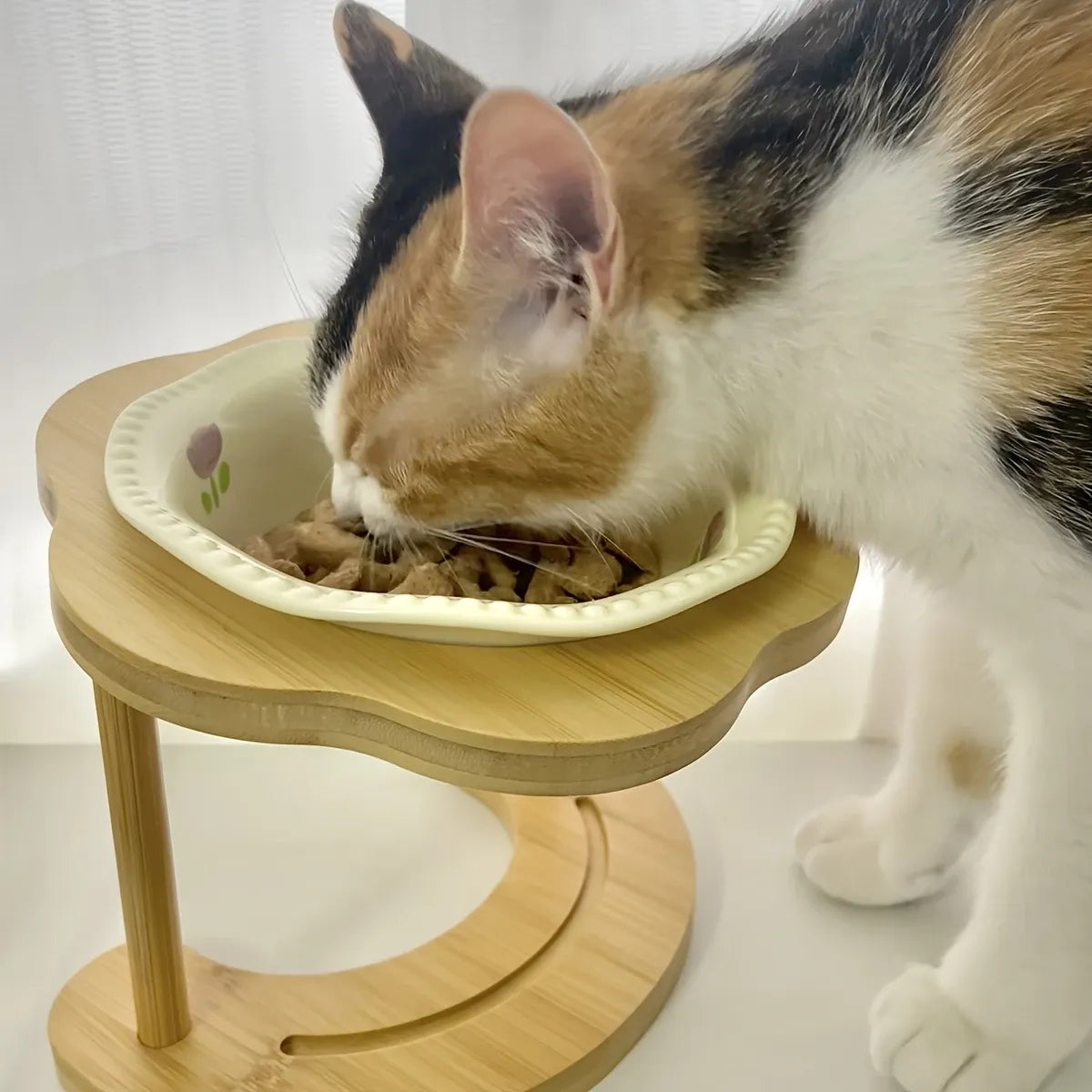 Ceramic Pet Feeder with Wood Stand | Tilted Cat Bowl for Comfortable Eating, Anti-Tip Design（Zhu Dian ai Xin wan）