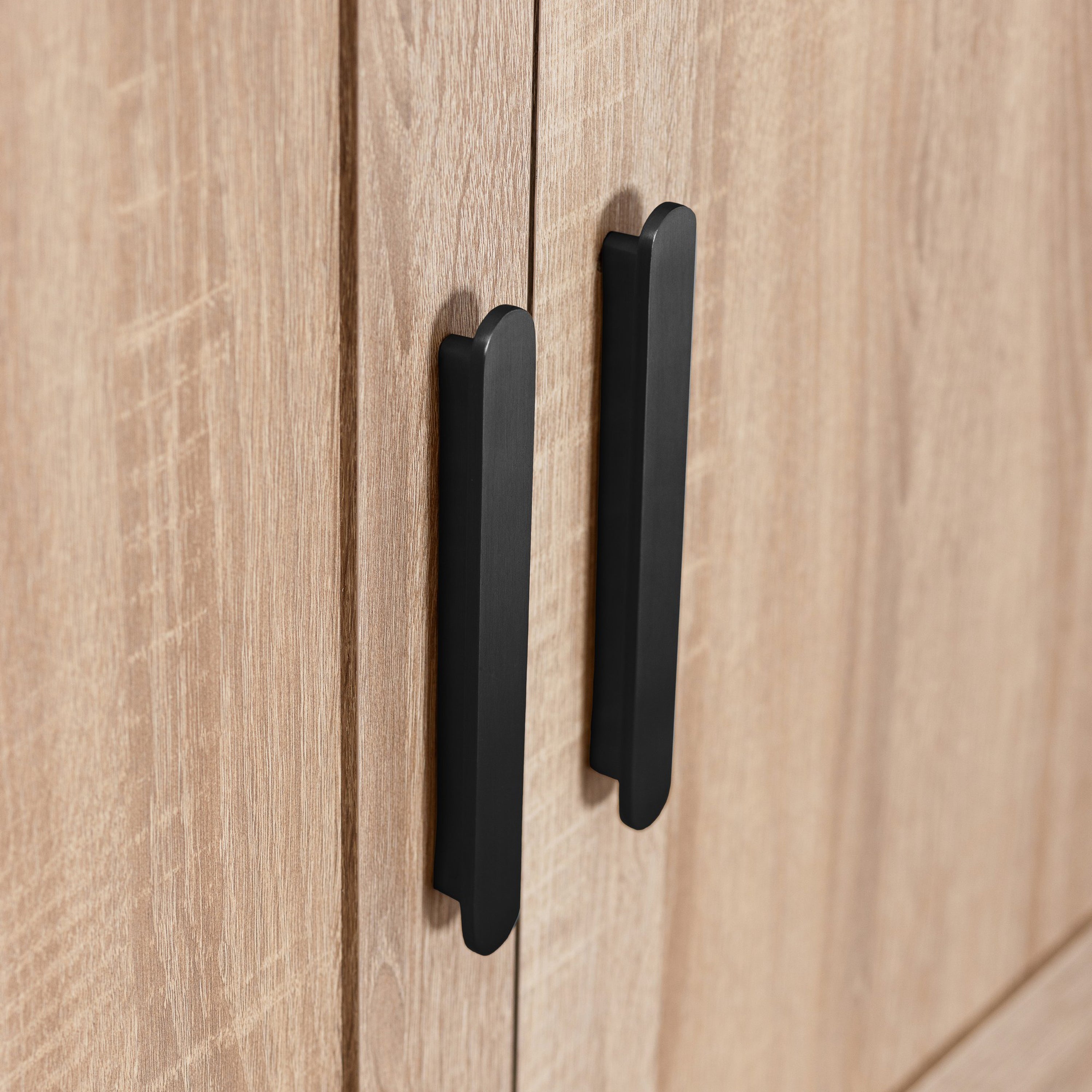 STOCKHOLM STORAGE CUPBOARD HAMPTONS - NATURAL OAK - OVAL BLACK