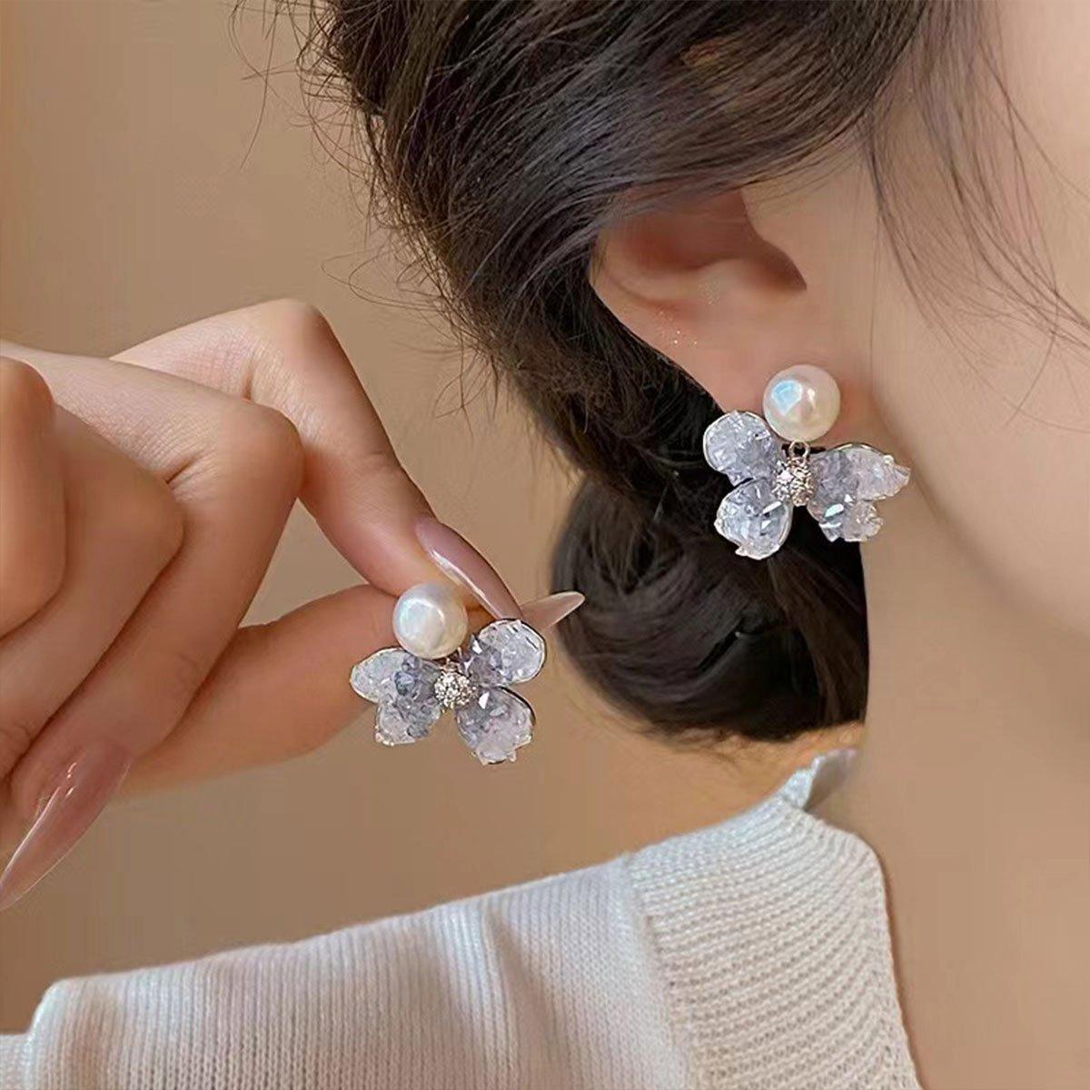 Luxury Crystal Butterfly Bow Earrings Elegant Dangle Fashion Jewelry Women