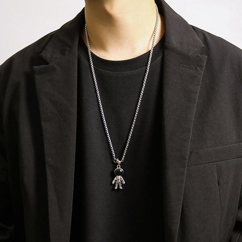 Hip Hop Titanium Steel Astronaut Pendant Necklace Men Women Gift