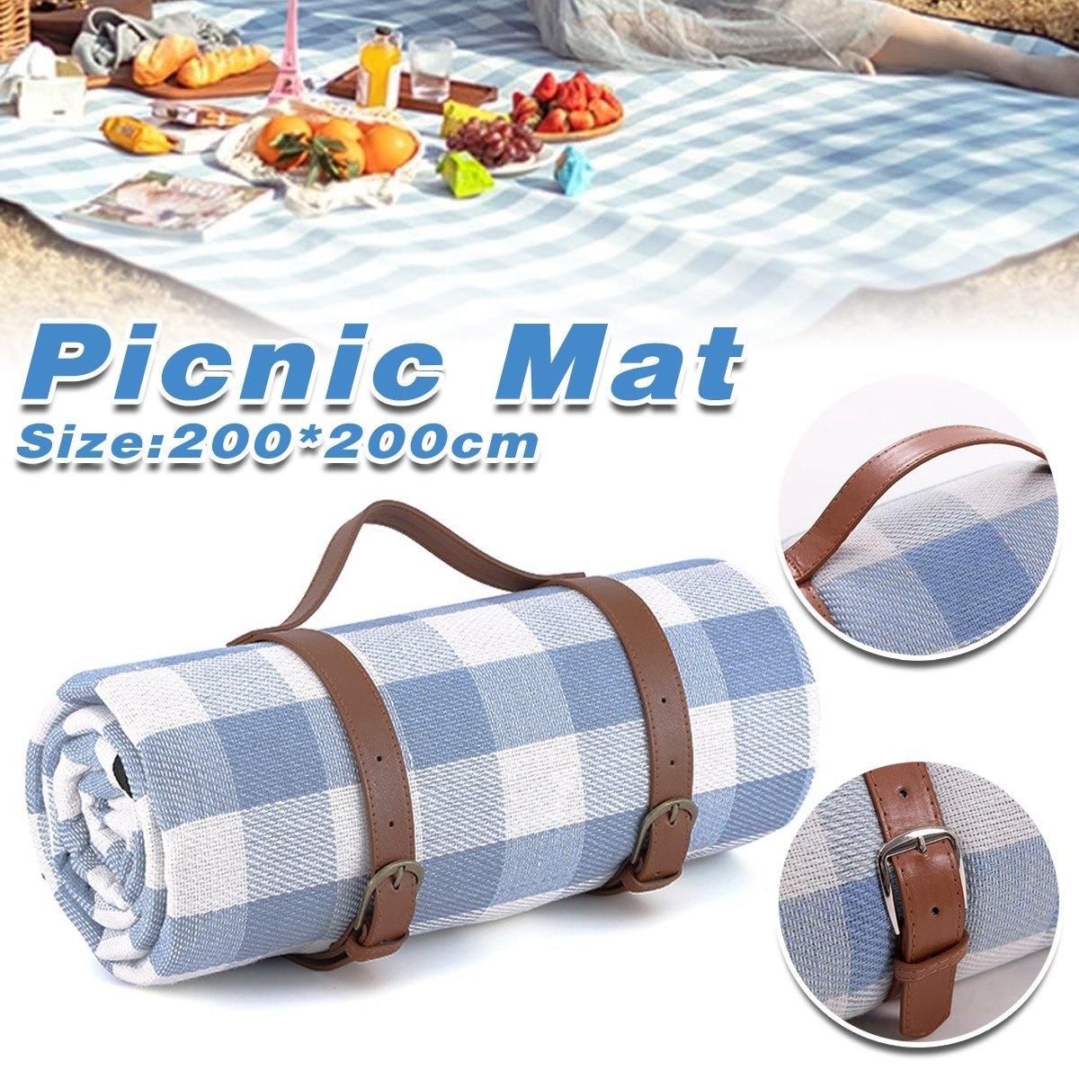 1-Piece Blue and White Check Picnic Blanket with Carry Straps, 200 x 200 cm