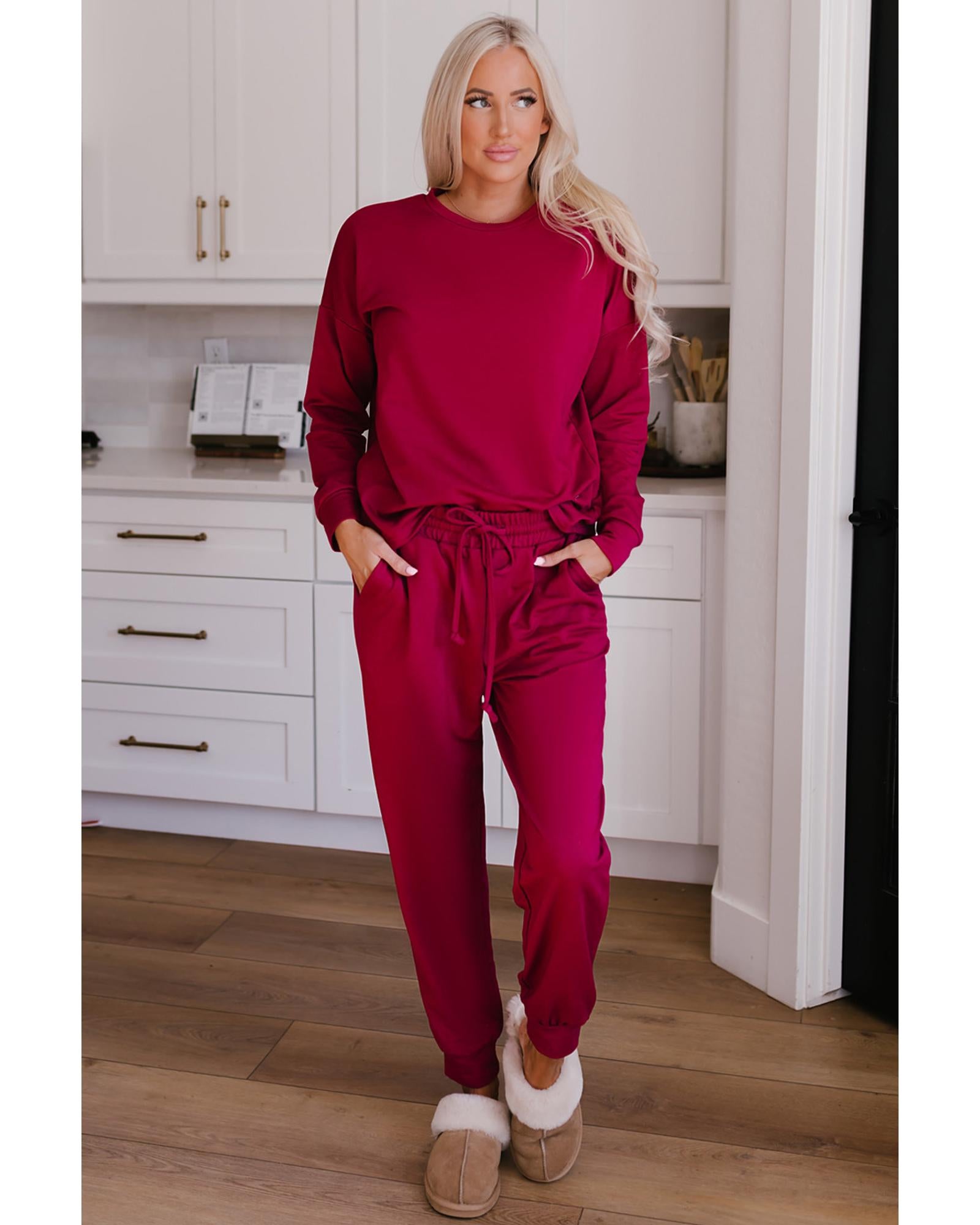 Long Sleeve Pullover and Jogger Pants Lounge Set - L