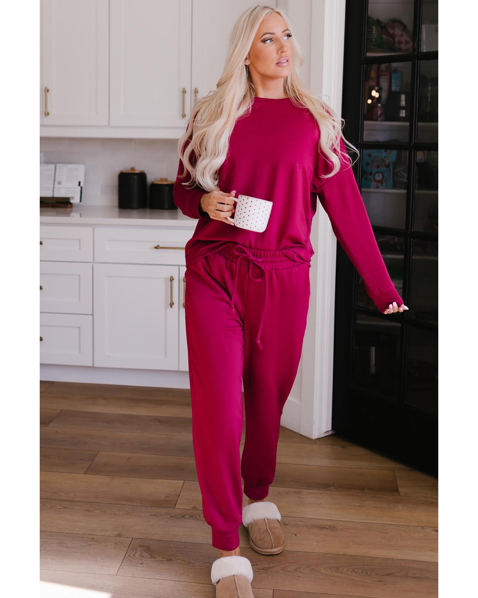 Long Sleeve Pullover and Jogger Pants Lounge Set - L