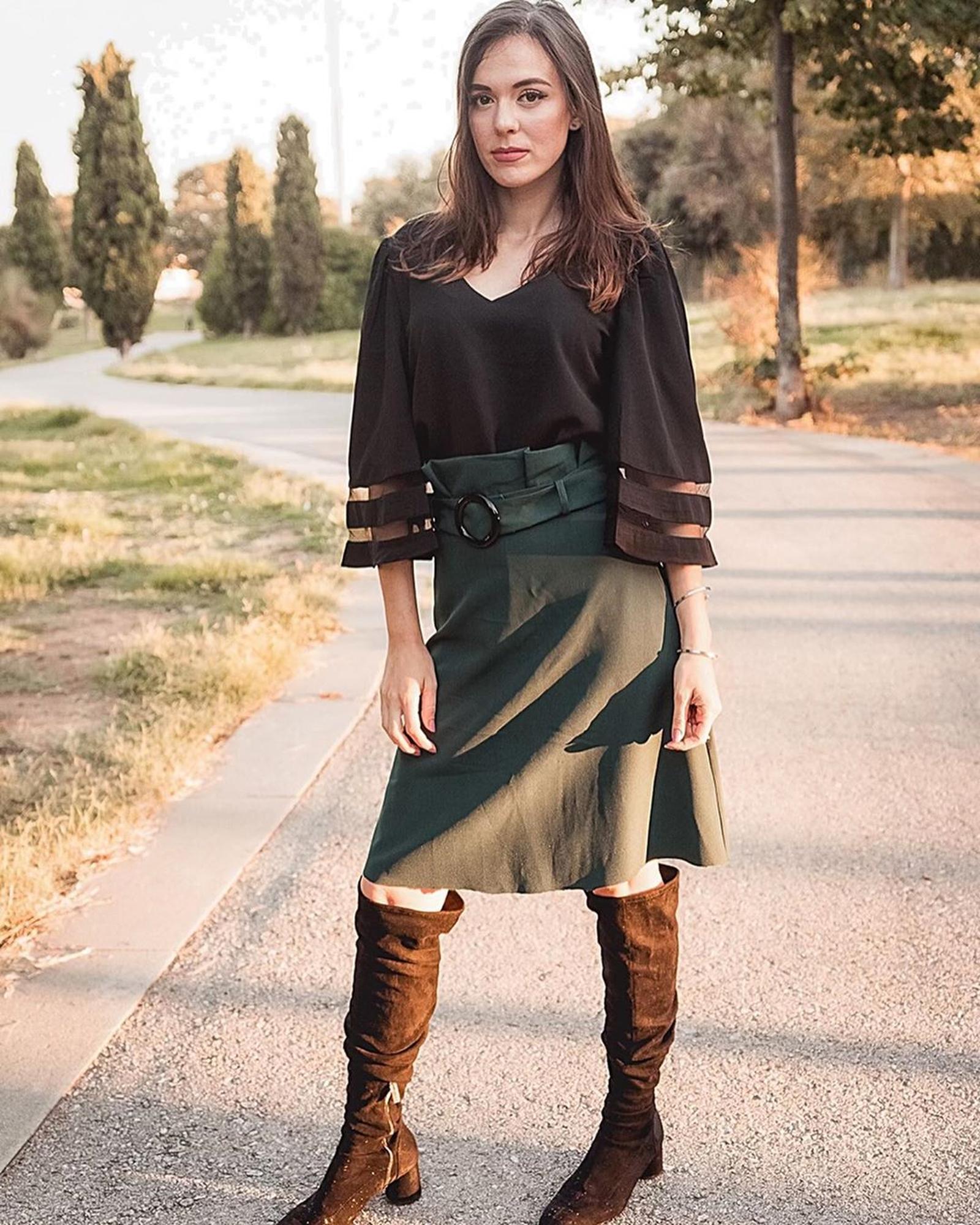 Black Flare Sleeve V Neck Loose Blouse - S