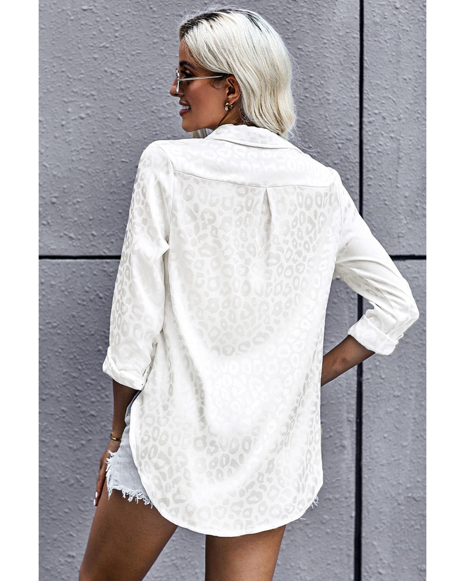Azura Exchange Embossed Button Shirt - M