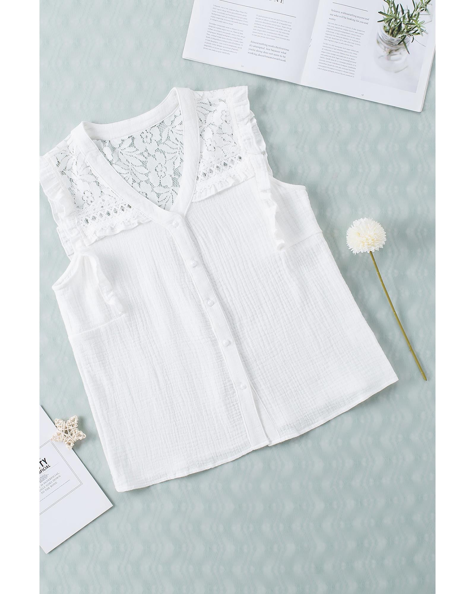 Azura Exchange Textured Sleeveless Shirt with Floral Lace Crochet - XL