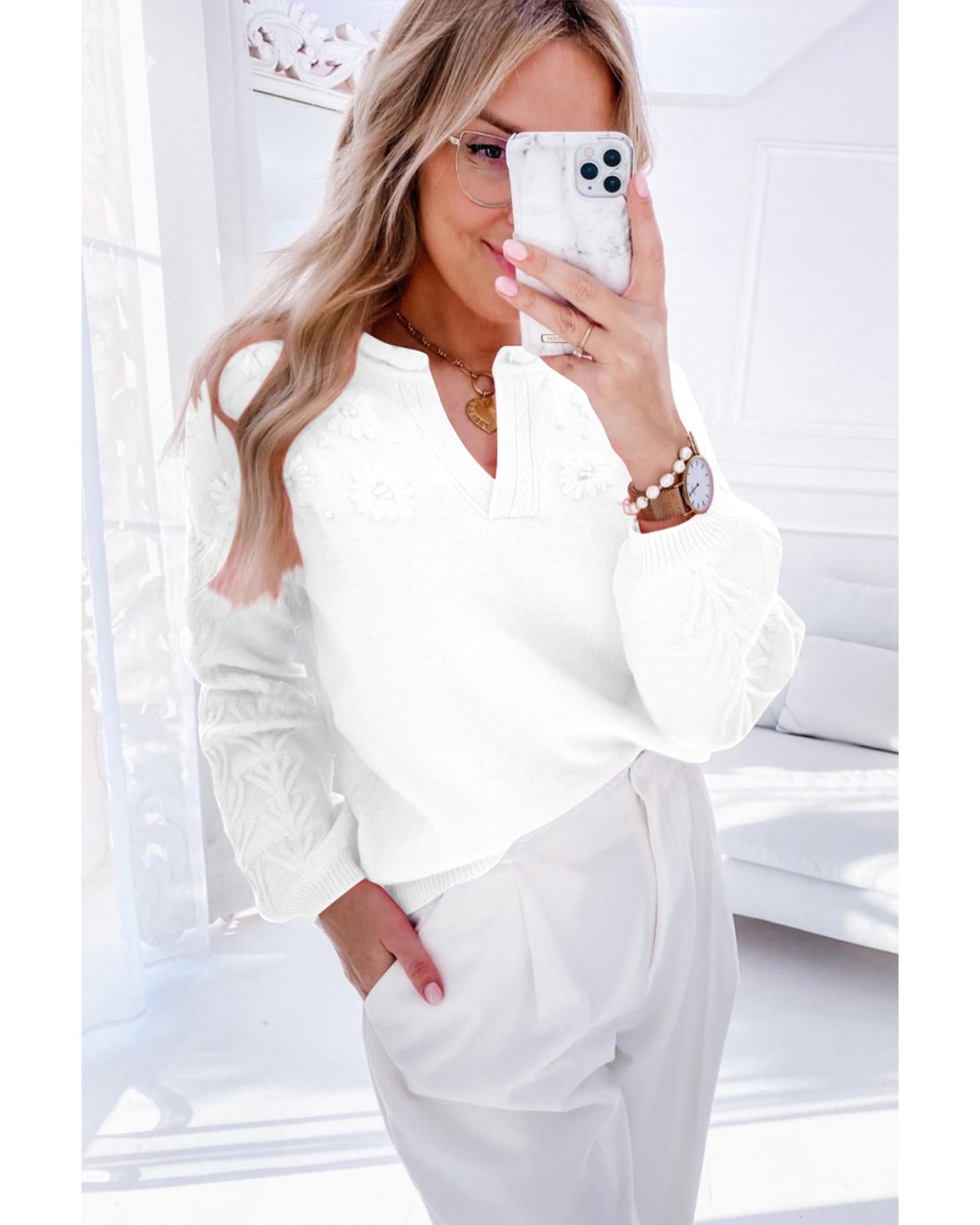 White Flower Detail Knitted Notched Neck Sweater - S