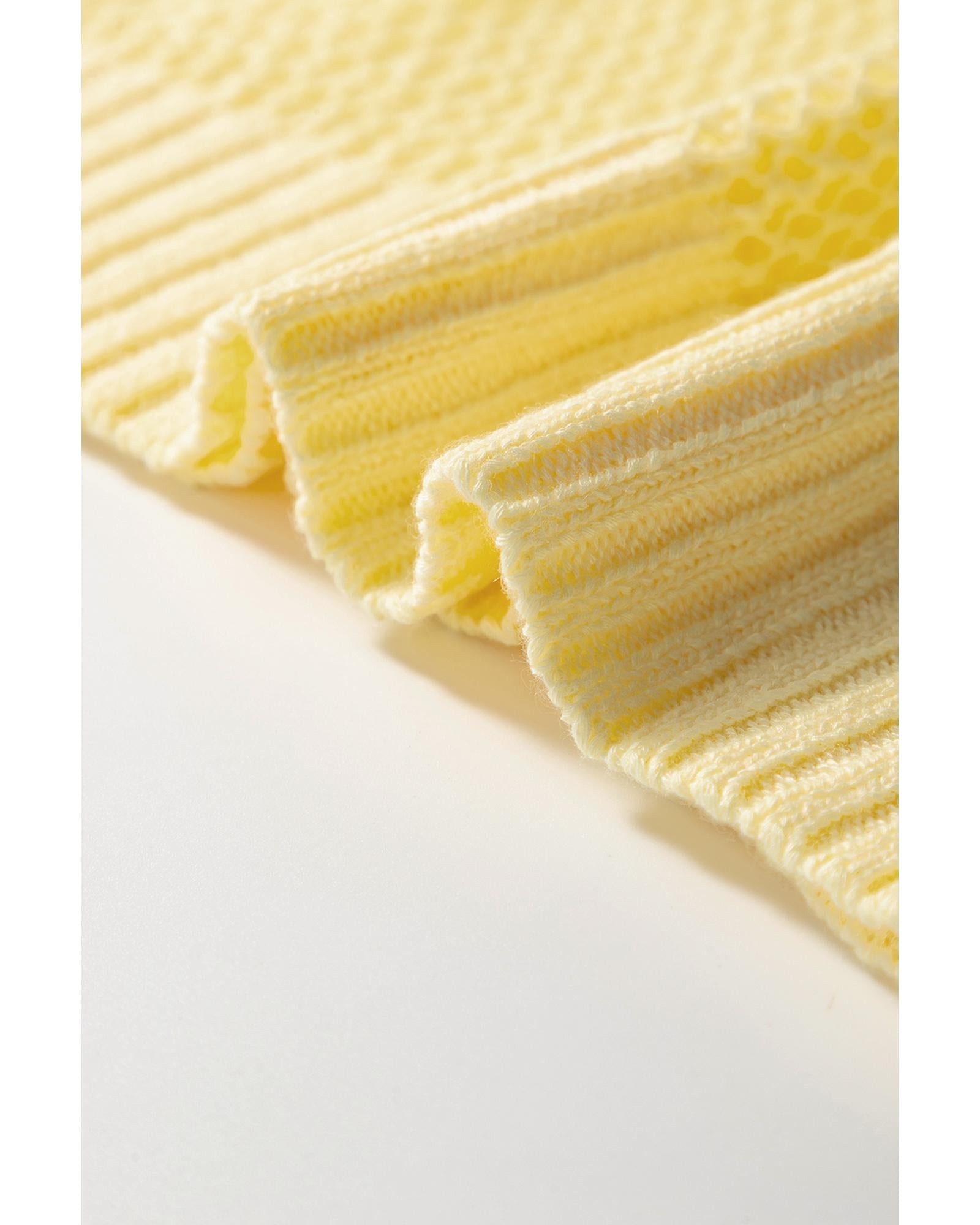 Yellow Solid Color Hollowed Knit Round Neck Sweater Vest - M
