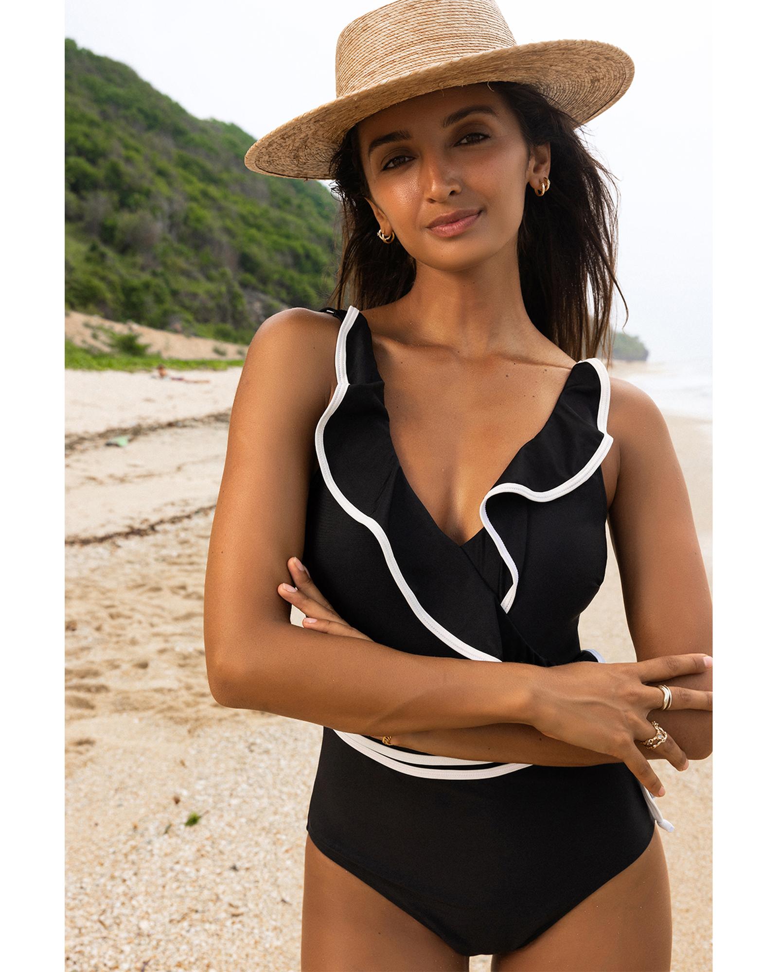 Black Color Contrast Ruffled Wrap V Neck Swimsuit - L