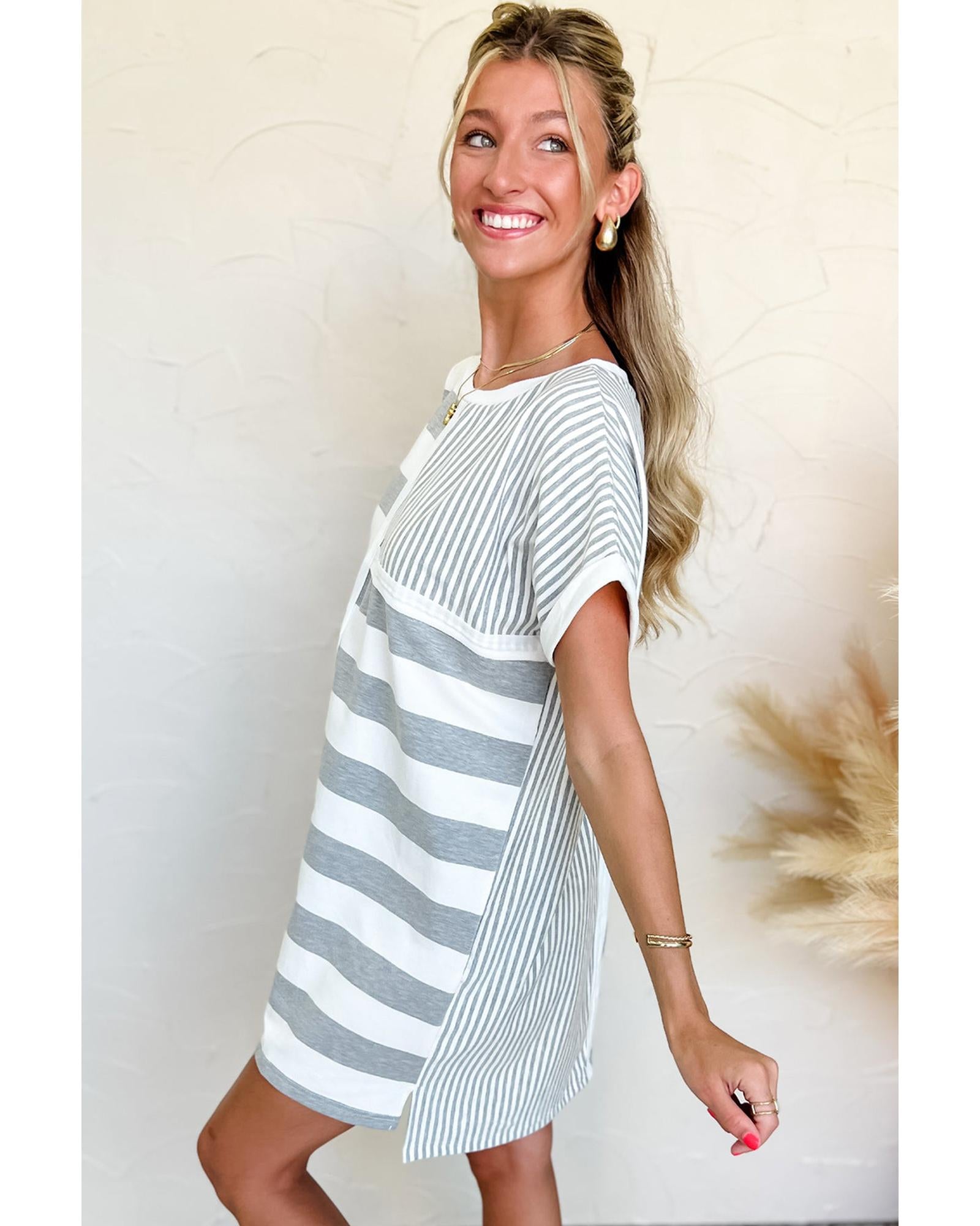 Azura Exchange Gray Stripe Mixed Printed Short Sleeve Shift Mini T Shirt Dress - M