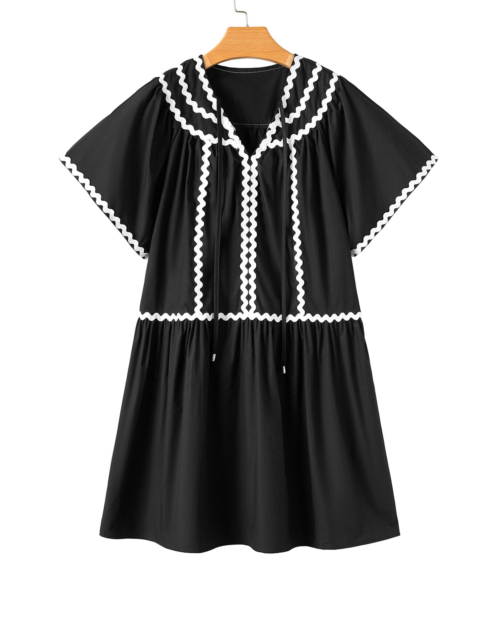 Black Contrast Ricrac Trim Short Sleeve V Neck Loose Mini Dress - M