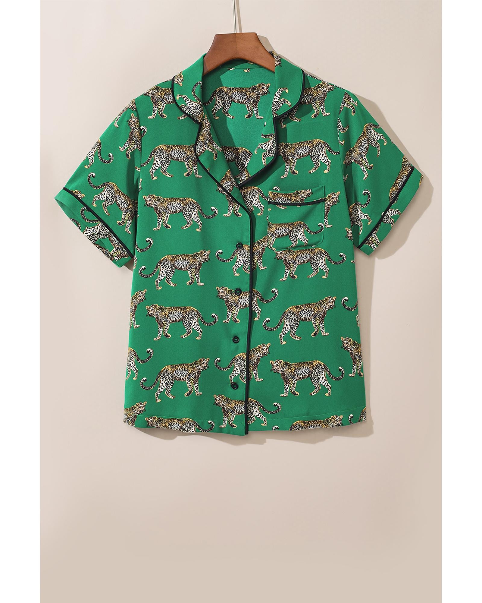 Green Cheetah Print Short Sleeve Shirt and Pants Pajama Set - M
