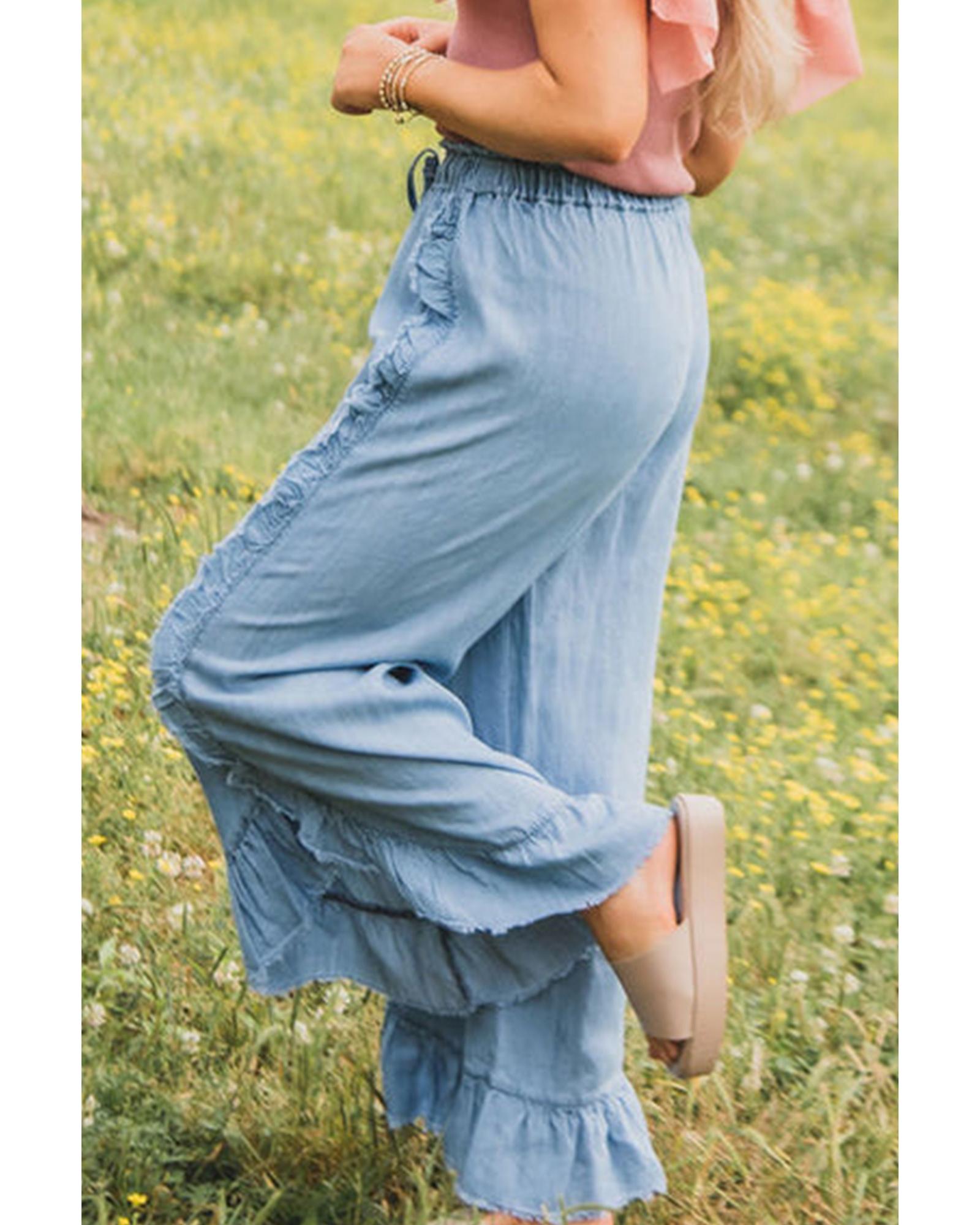 Myosotis Light Wash Raw Hem Ruffled Wide Leg Jeans - 8 US