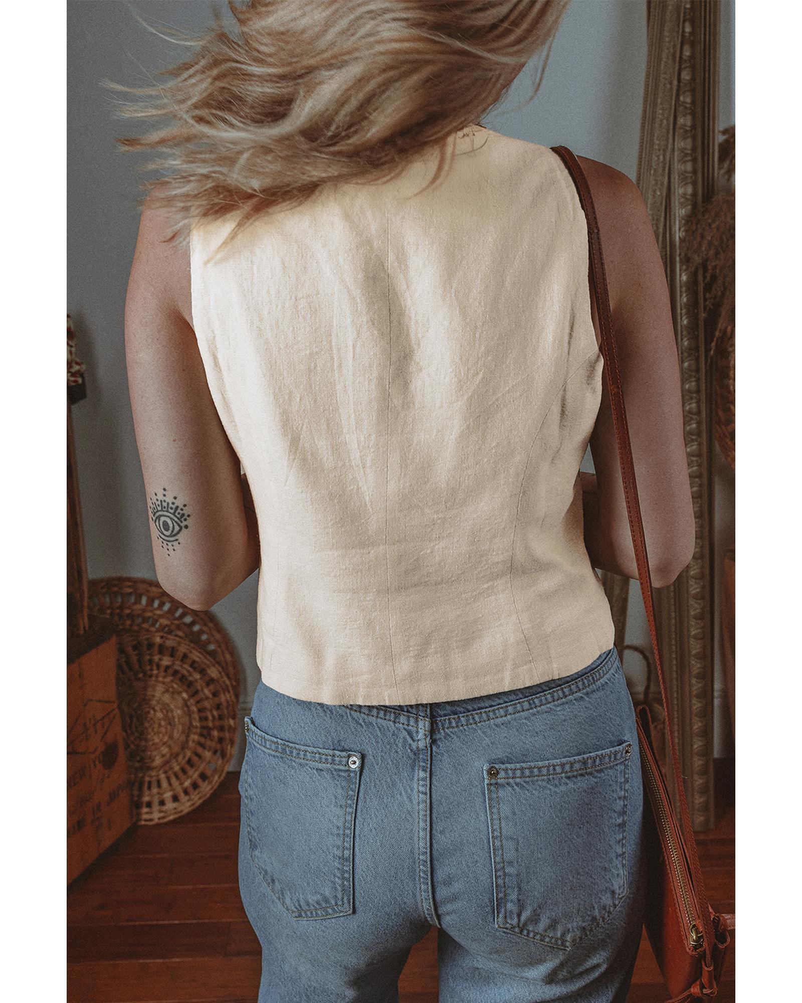 White Slim Fit Buttoned V Neck Vest - M