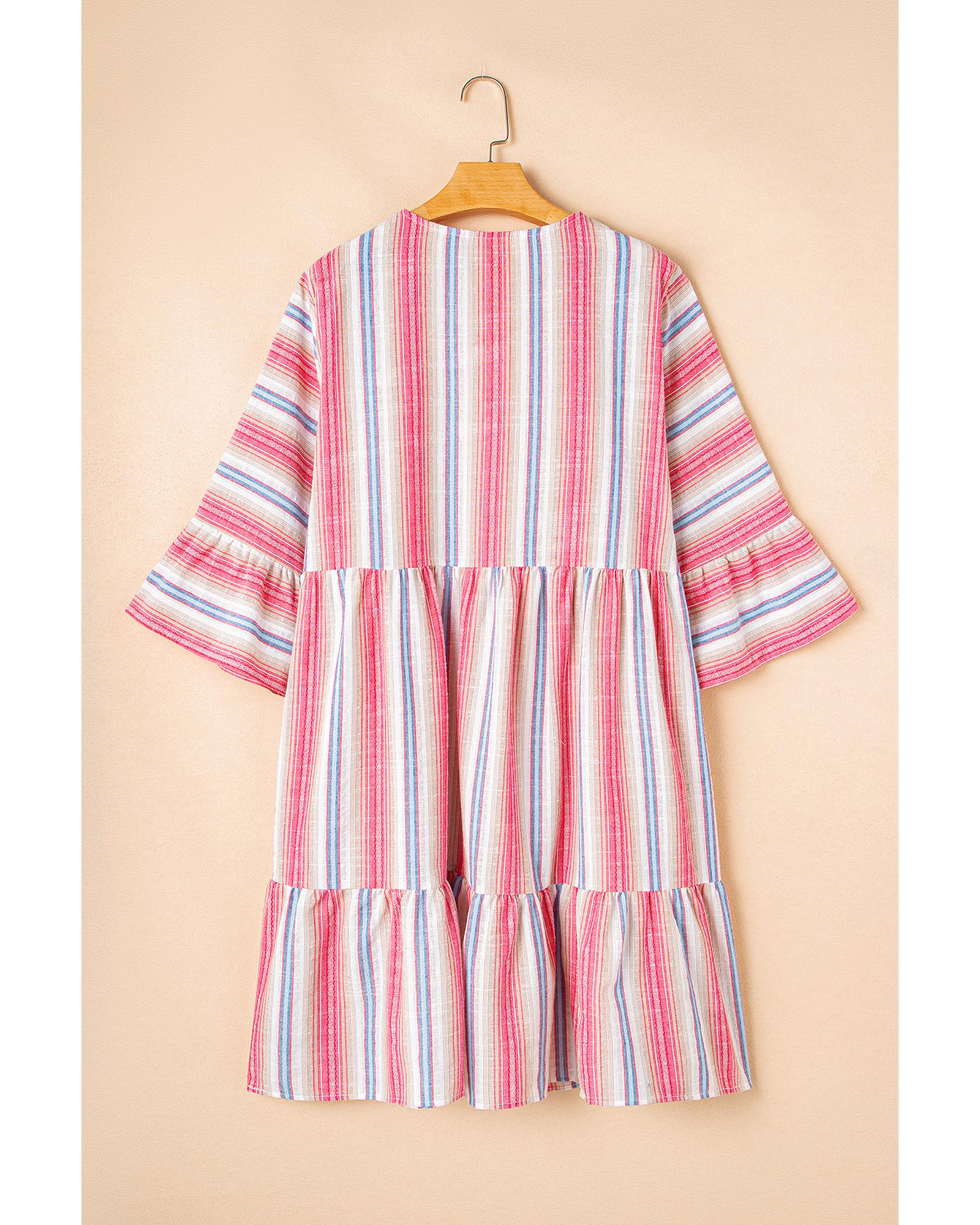 White Stripe Plus Size Embroidered Detail Flared 3/4 Sleeve V Neck Dress - 4X