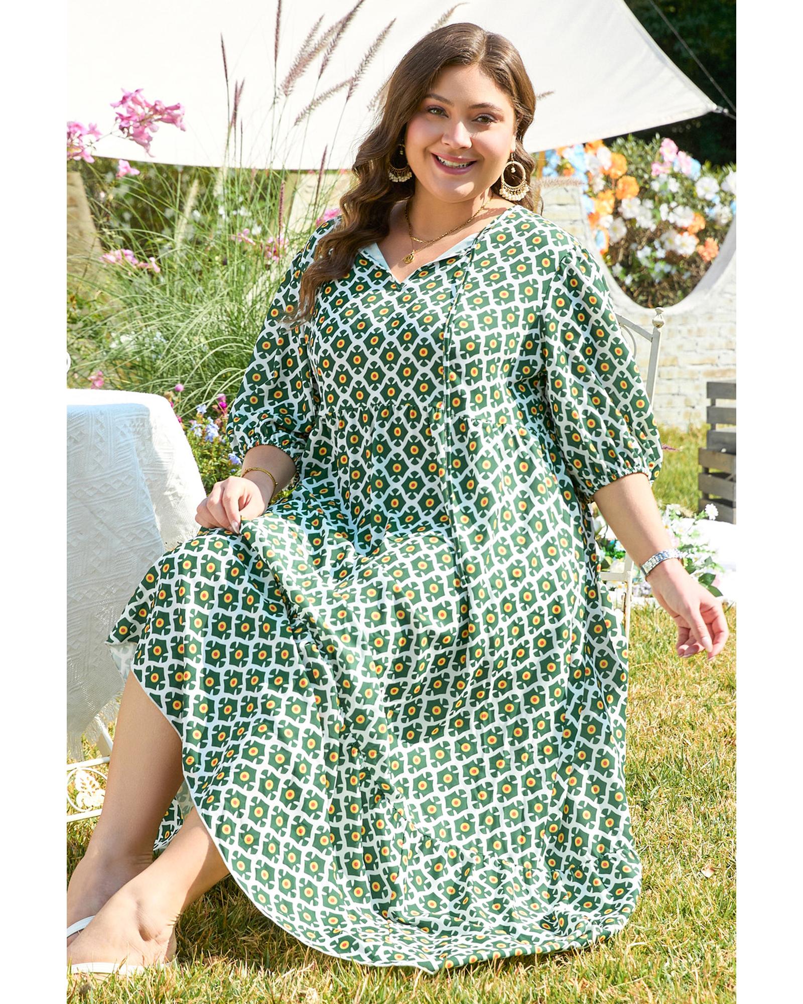 Green Geometric Floral Print Half Sleeve Plus Size Maxi Dress - 1X