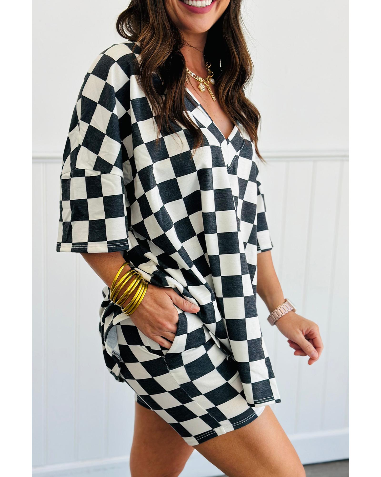 Black Checkered Pattern Tee and Shorts Plus Size Two Piece Set - 3X