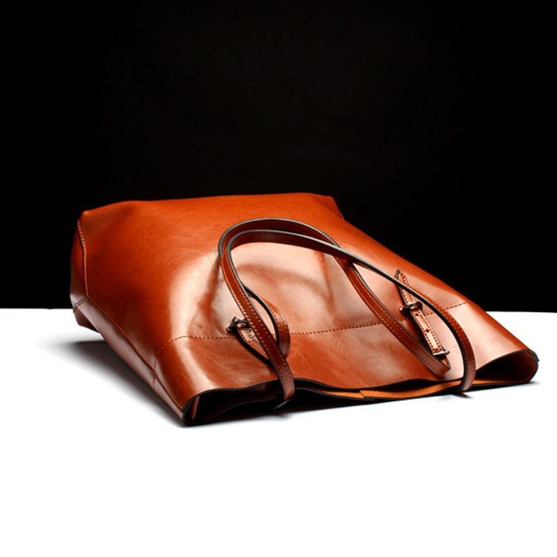 Stylish Shoulder Tote For Women - Vintage Wine Red Horizontal Version
