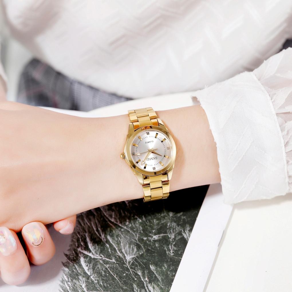 Waterproof Quartz Women Watch with Rhinestone Steel Strap - Delicate and Creative - Black