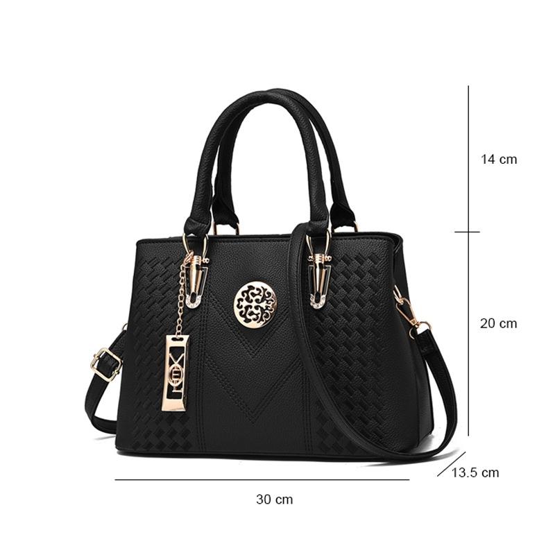 Women Leather Messenger Handbag - Stylish and Functional - Pink